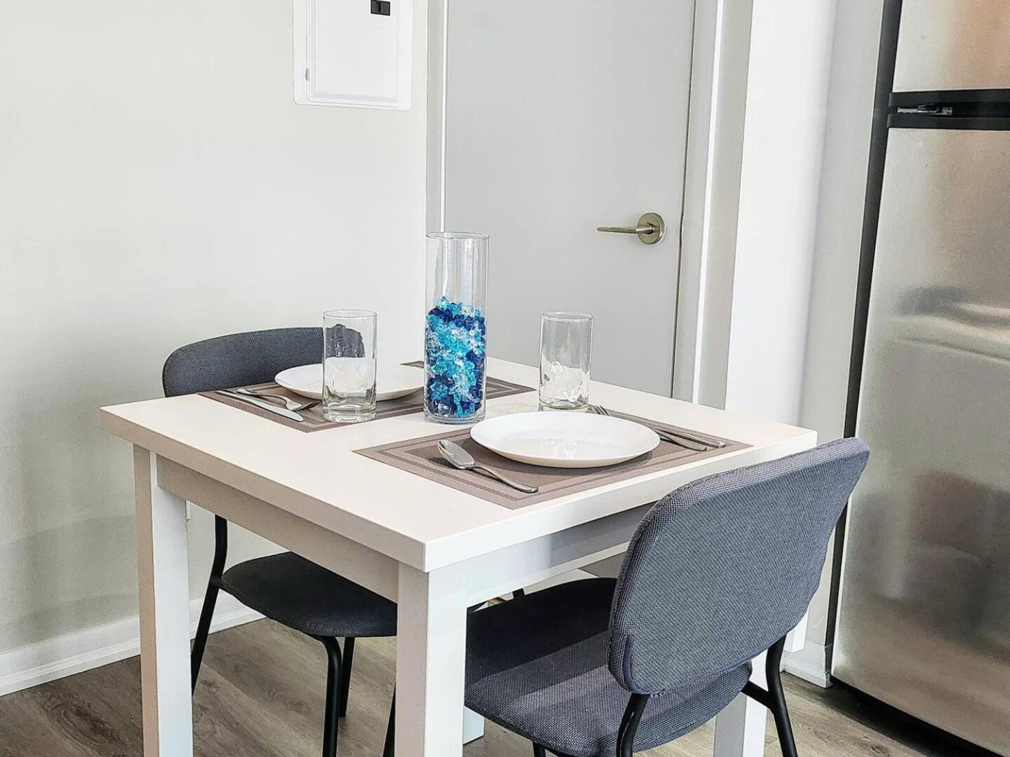 Cn Tower Luxe - Prime Downtown Location *